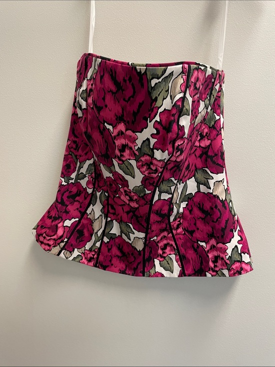 White House Black Market Dresses & Skirts - White House Black Market Strapless Floral Peplum Top in Fuchsia and White